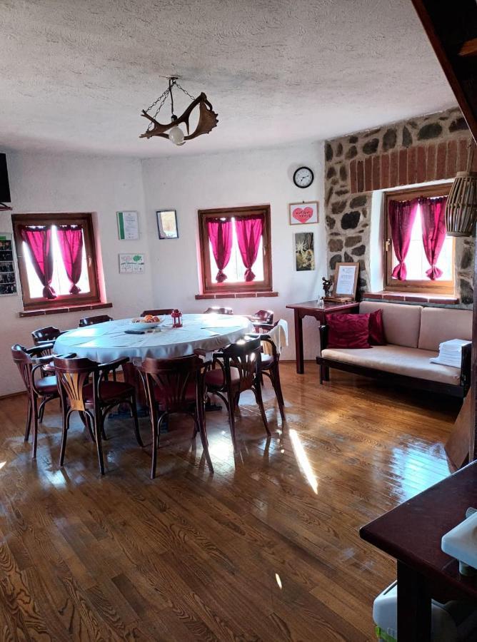 Robinson Vila Kitokret Kutjevo Dış mekan fotoğraf